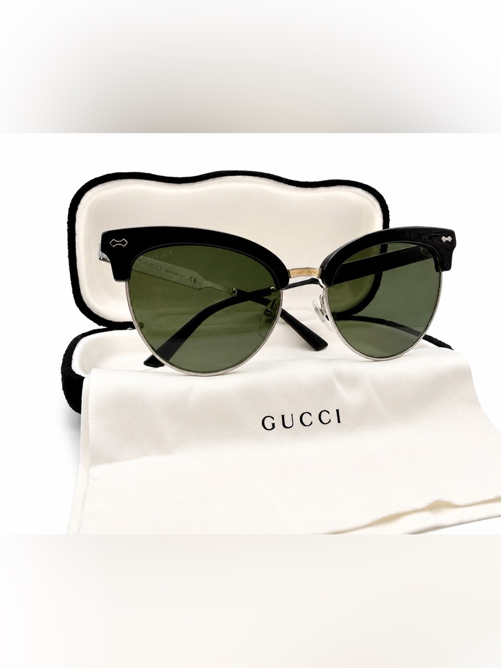 GUCCI Damascato Cat Eye Sunglasses - GG0055S - w/case + cleaning cloth